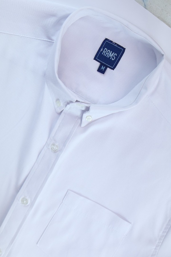 Camisa Manga Corta Corte Regular Color Blanco Con Bolsa Para Caballero